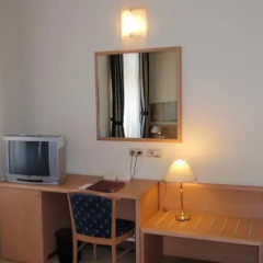Hotel Tivoli Prague 3* Стандартный номер фото 3
