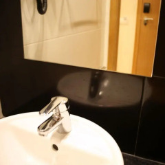 Отель Lisbon Style Guesthouse Стандартный номер фото 7