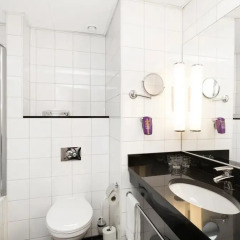 Отель Park Inn By Radisson Stockholm Hammarby Sjöstad ванная
