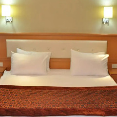 Taya Hatun Hotel Стандартный номер с двуспальной кроватью фото 4
