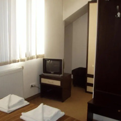Riskyoff Family Hotel 2* Номер категории Эконом с различными типами кроватей