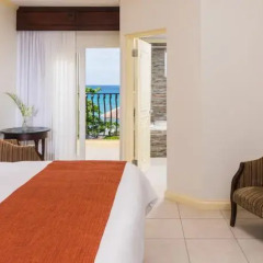 Отель Jewel Paradise Cove Beach Resort & Spa - Curio Collection by Hilton комната для гостей фото 5