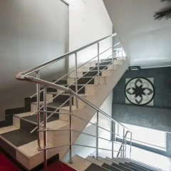 Отель London Palace парковка