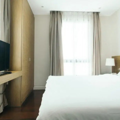 Отель Thomson Residence 4* Полулюкс
