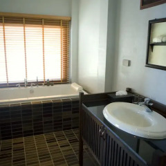 Отель SriLanta Resort 4* Коттедж с различными типами кроватей