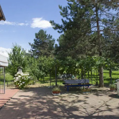 Отель La Casa Sul Fiume Сарцана парковка