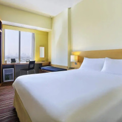 Отель ibis Deira City Centre 3* Стандартный номер с двуспальной кроватью