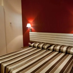 Отель Hostal Bcn 46 Стандартный номер с двуспальной кроватью (общая ванная комната) фото 4
