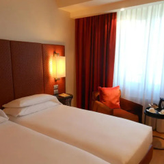 Отель Starhotels Michelangelo 4* Улучшенный номер с различными типами кроватей фото 4