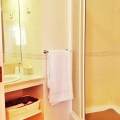 Отель Comercial Azores Guest House Стандартный номер фото 19