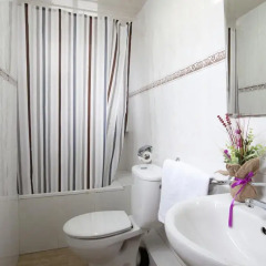 Отель Hostal Barcelona Стандартный номер фото 10
