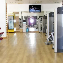 Апартаменты Hurghada Suites & Apartments Serviced by Marriott фитнесс-зал