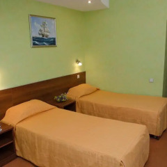 Adelfiya Hotel 2* Номер Комфорт с двуспальной кроватью