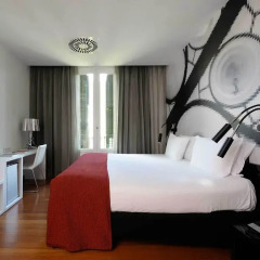 Отель Eurostars BCN Design 5* Улучшенный номер с двуспальной кроватью