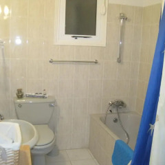 Отель Polyxenia Isaak Annex Apartment Кипр, Протарас - отзывы, цены и фото номеров - забронировать отель Polyxenia Isaak Annex Apartment онлайн ванная фото 2