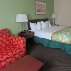 Отель Baymont Inn & Suites Jefferson City 3* Люкс с различными типами кроватей фото 3