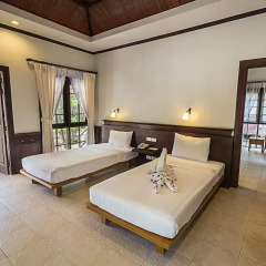 Отель Coco Palm Beach Resort 3* Улучшенное бунгало с различными типами кроватей