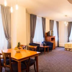 Hotel Melantrich 3* Люкс с разными типами кроватей фото 4