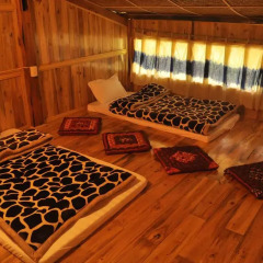 Отель Tavan Ecologic Homestay Стандартный номер с двуспальной кроватью