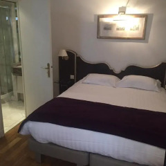 Отель Suites Unic Renoir Saint-Germain Франция, Париж - отзывы, цены и фото номеров - забронировать отель Suites Unic Renoir Saint-Germain онлайн комната для гостей