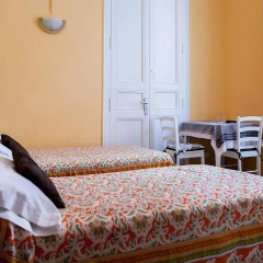 Отель Hostal Pensio 2000 комната для гостей