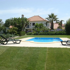 Отель Casa De Hospedes Flor Do Jardim Мафра бассейн