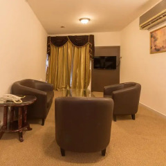 OYO 118 Dallas Hotel 2* Люкс с различными типами кроватей