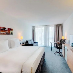 Отель Hilton Garden Inn Stuttgart Neckar Park 3* Стандартный номер с различными типами кроватей фото 3