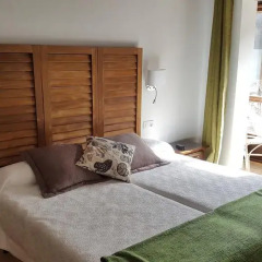 Отель Hostal Restaurante Nevandi Стандартный номер с различными типами кроватей фото 5