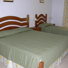 Отель Santa Catarina Algarve 3* Стандартный семейный номер с двуспальной кроватью