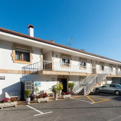 Hotel & Apartamentos La Bolera парковка