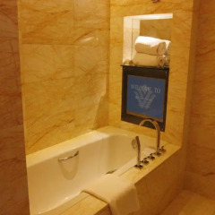 Отель Wyndham Grand Plaza Royale Oriental Shanghai Китай, Шанхай - отзывы, цены и фото номеров - забронировать отель Wyndham Grand Plaza Royale Oriental Shanghai онлайн ванная