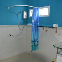 Отель Karon Homes ванная