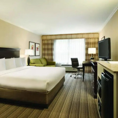 Отель Country Inn & Suites by Radisson, Atlanta Airport North, GA удобства в номере фото 2