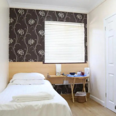 Отель Debden Guest House спа