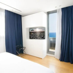 Brown Seaside boutique hotel by Brown Hotels Люкс фото 7