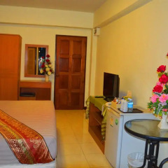 Отель Silver Gold Garden Suvarnabhumi Airport 3* Улучшенный номер с различными типами кроватей фото 10