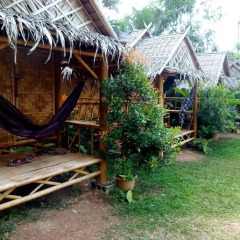 Отель Ok Chawkoh Bungalow 2* Коттедж с различными типами кроватей фото 10