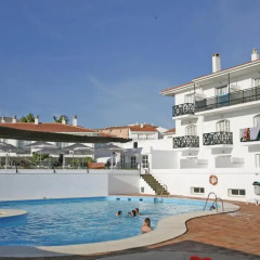 Hotel ELE La Perla бассейн
