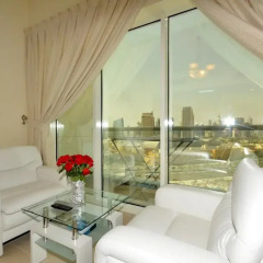 Апартаменты One Perfect Stay Studio Burj Al Nujoom Студия Делюкс с различными типами кроватей фото 10