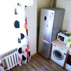 Отель Жилое помещение B&B на 8 Марта 7 Екатеринбург сейф в номере