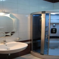Отель Gjuta Hotel Албания, Тирана - отзывы, цены и фото номеров - забронировать отель Gjuta Hotel онлайн ванная фото 2