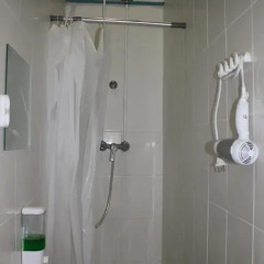 Na Italyanskoy Mini-Hotel Кровать в женском общем номере с двухъярусной кроватью фото 4