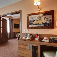 Haston City Hotel 4* Полулюкс с двуспальной кроватью