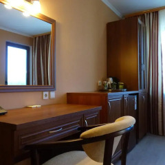 Гостиница Дионис 4* Семейный люкс с 2 отдельными кроватями