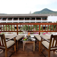Отель Kamala Beach Resort a Sunprime Resort 4* Номер Делюкс с двуспальной кроватью фото 2