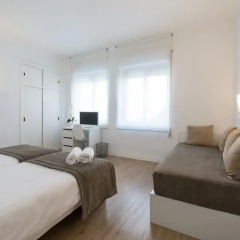 Отель NeoMagna Madrid 2* Улучшенный номер с различными типами кроватей фото 8