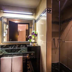 L'Hotel du Collectionneur Arc de Triomphe 5* Улучшенный номер разные типы кроватей фото 9