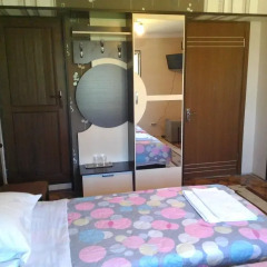 Отель Tbilisi Tower Guest House сейф в номере