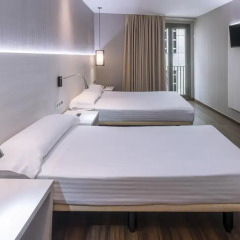 Отель Hostal Operaramblas Барселона комната для гостей